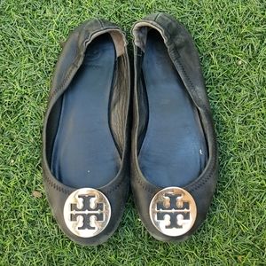 Tory burch flat shoes